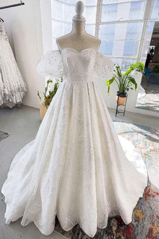 A-Line Chapel Train  Lace Tulle Wedding Dress CW2986 Off-shoulder Bridal Dress