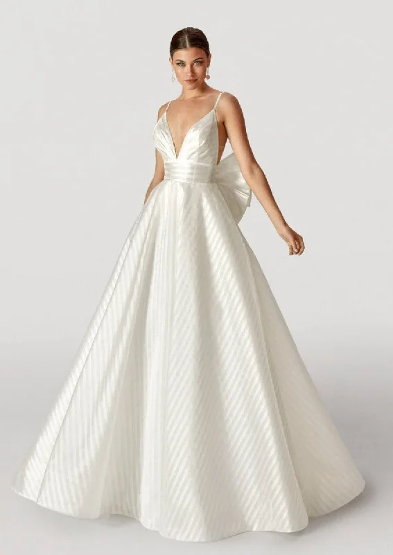 Madison James Gemma Sample Sale Short Wedding Gown