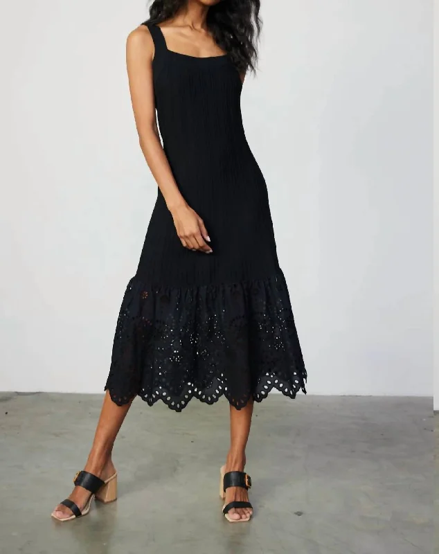 Contast Lace Knit Dress In Black Lace A-line Dress